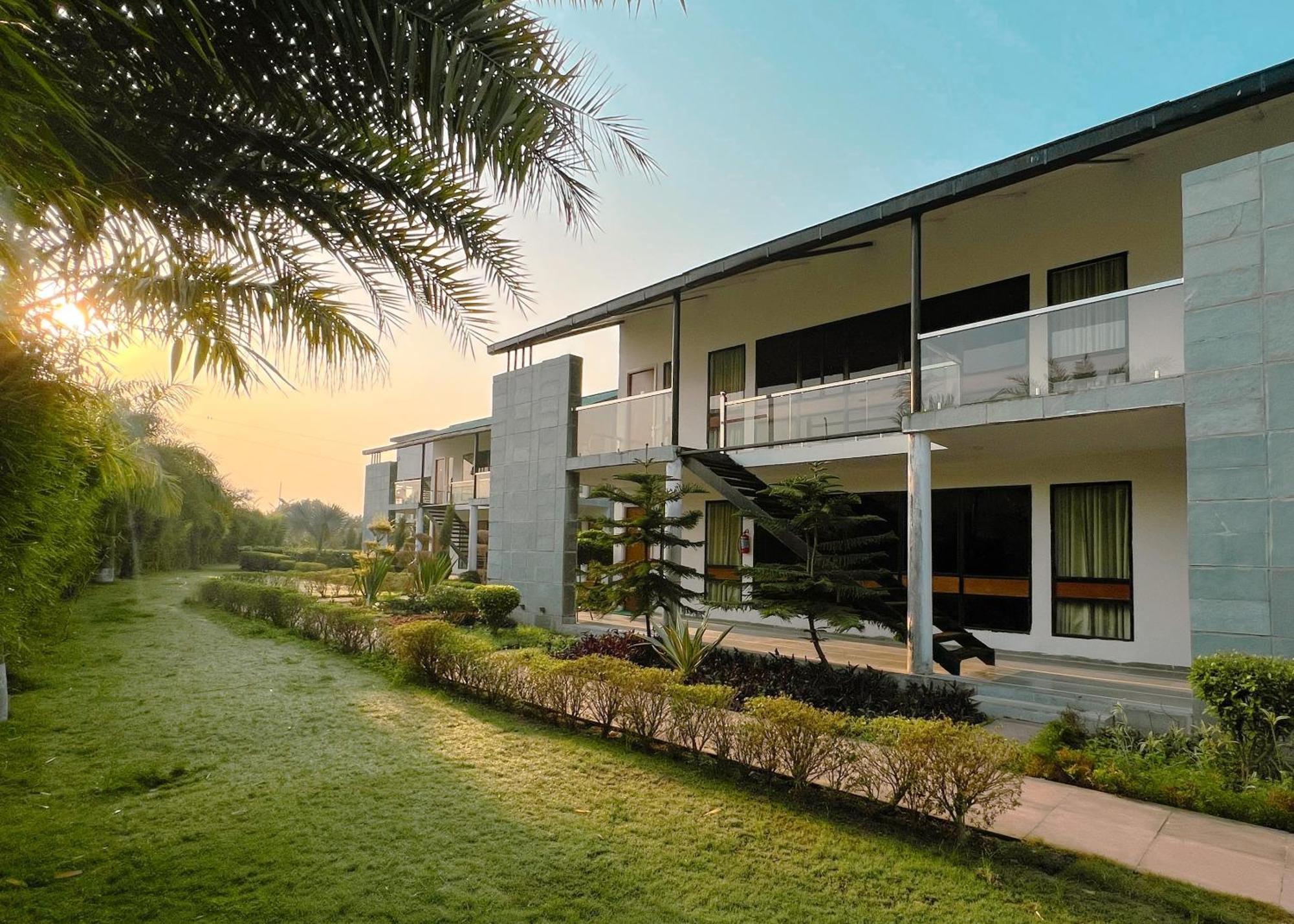 The Cloyster Resort And Spa Ramnagar  Esterno foto